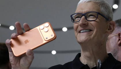iPhone 17只是开始！苹果将陆续推出10款新品，首款无显示屏智能眼镜也将亮相